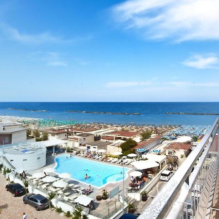 Hotel Saint Tropez Spa & Restaurant Lido Di Savio Εξωτερικό φωτογραφία