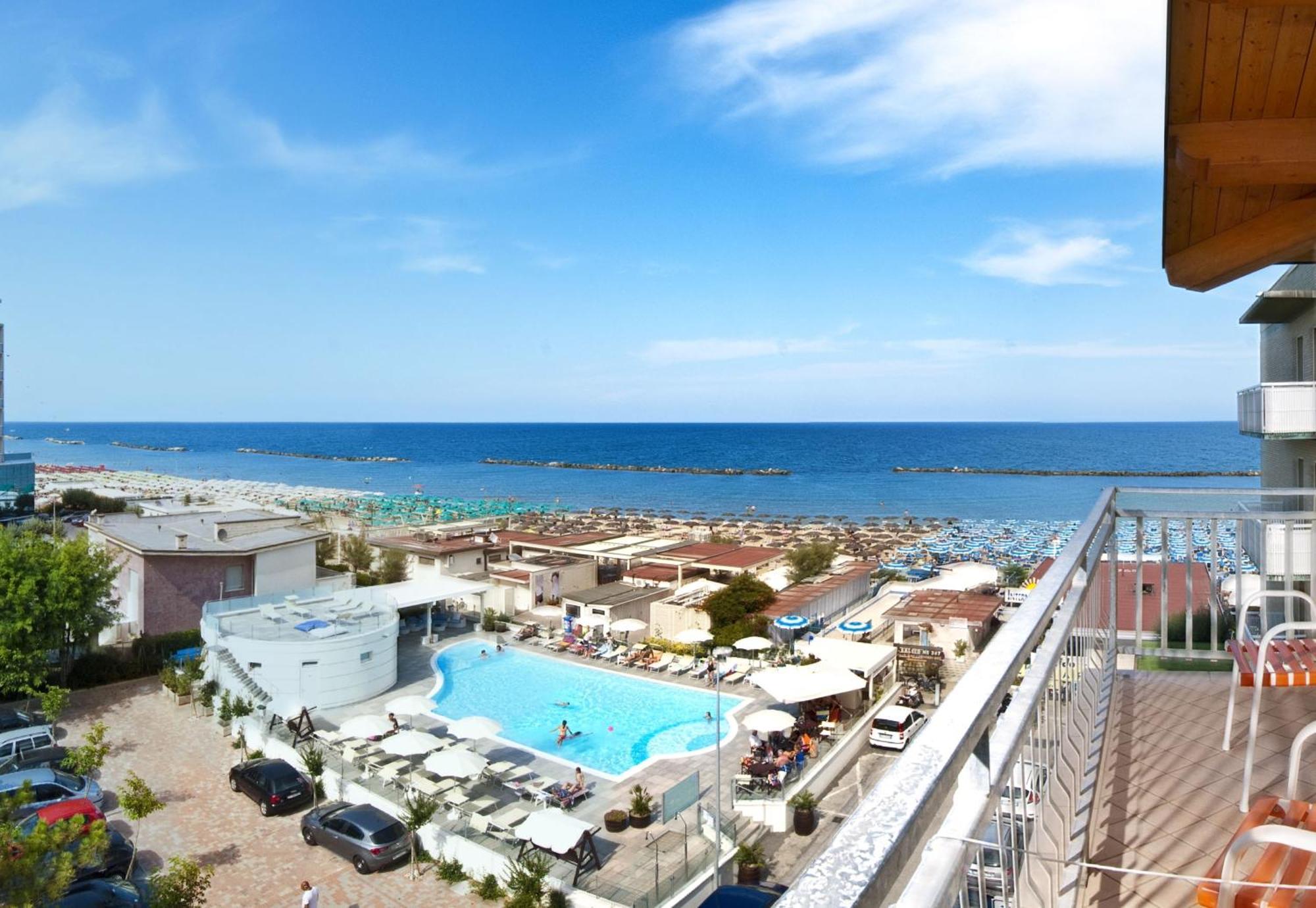 Hotel Saint Tropez Spa & Restaurant Lido Di Savio Εξωτερικό φωτογραφία